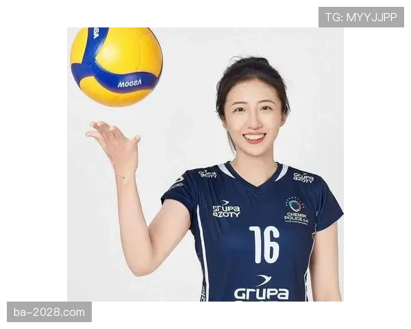 丁霞训练完直接拎爱马仕去夜店？